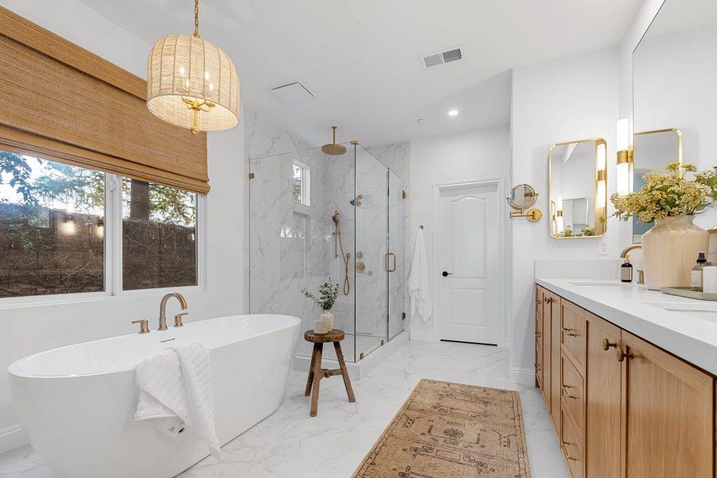 Grant Maury Construction - Custom Bathroom Remodel