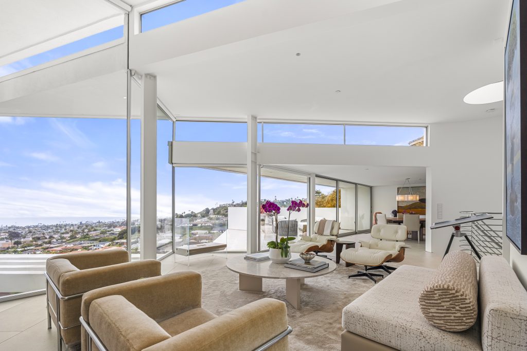 Modern Contemporary Living Room