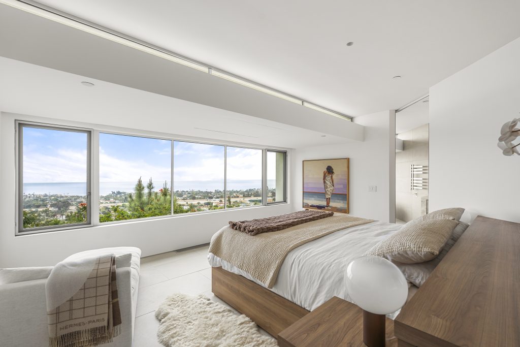 Modern Contemporary Bedroom