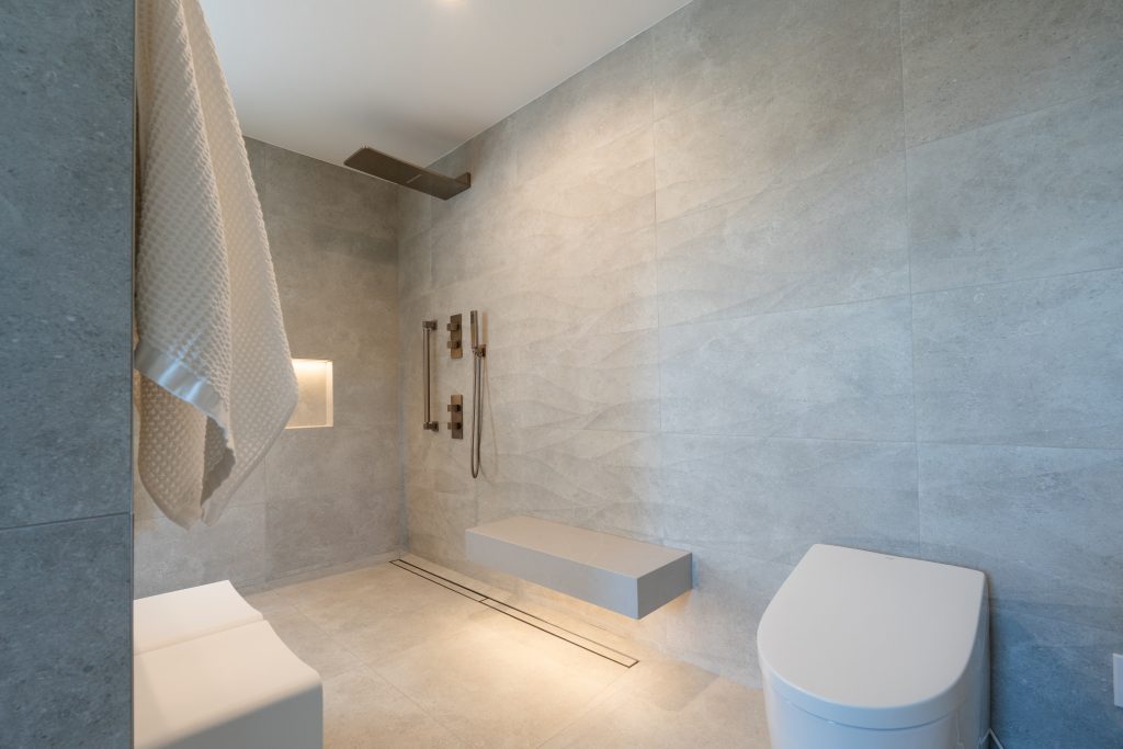 Via Del Verde Custom Bathroom - 8