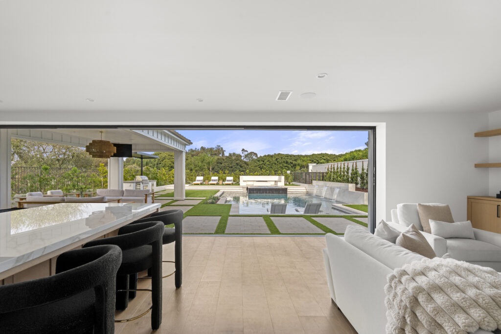 Outdoor Living Construction Service - 1