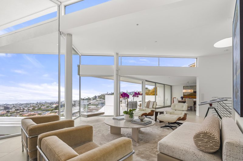 Modern Contemporary Living Room